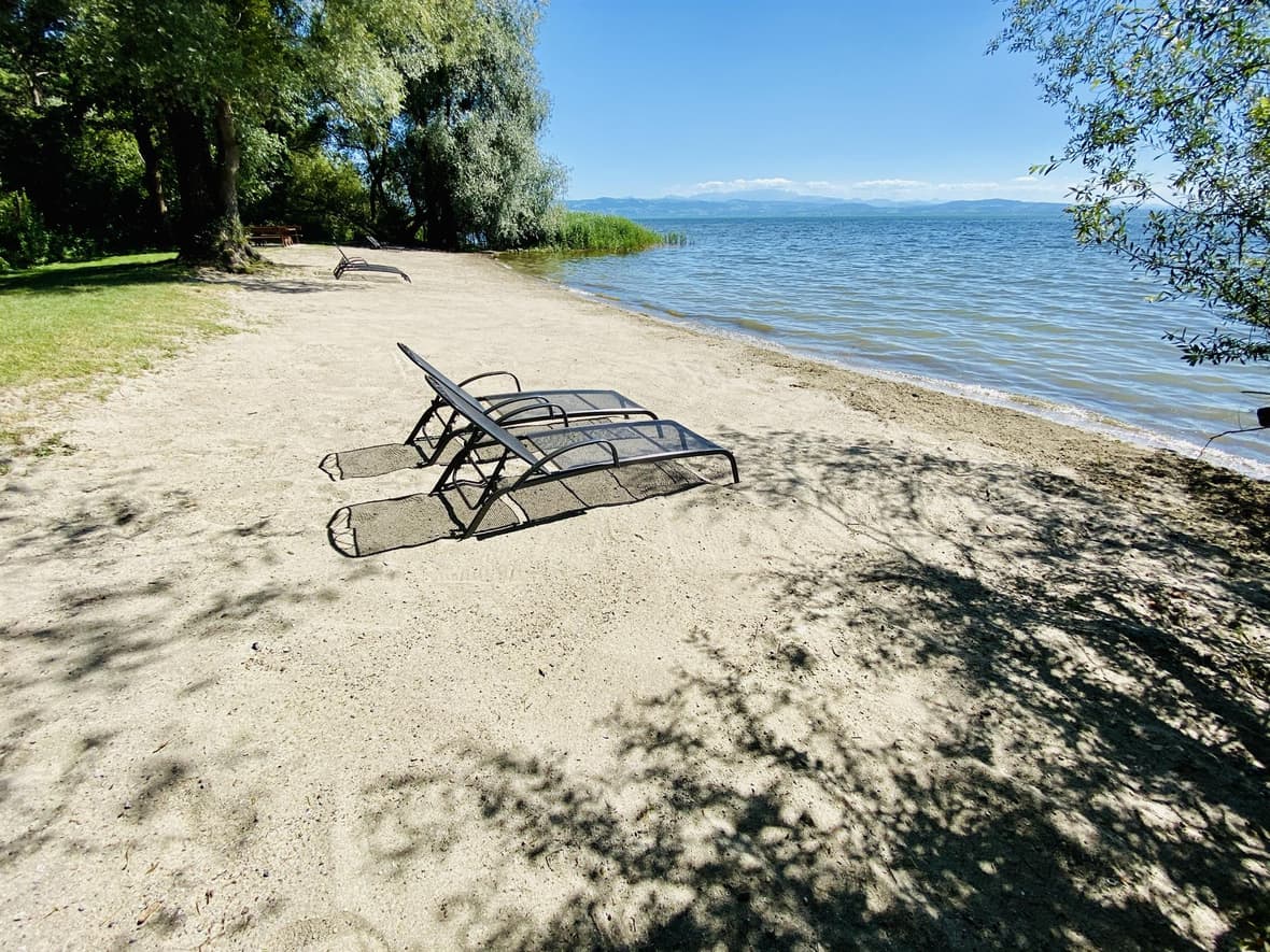 Privatstrand der Ferienwohnungen Seewiesen am Bodensee
